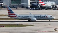 N880NN @ KMIA - American 737-823 - by Florida Metal