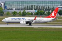 TC-JGI @ EDDM - Landing of Turkish B738 - by FerryPNL