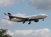 N819NW - A333 - Delta Air Lines