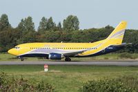 F-GZTA @ LFRB - Boeing 737-33VQC, Lining up rwy 25L, Brest-Bretagne airport (LFRB-BES) - by Yves-Q
