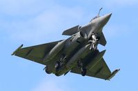 10 @ LFRJ - Dassault Rafale M, Short approach rwy 08, Landivisiau Naval Air Base (LFRJ)Tiger meet 2017 - by Yves-Q