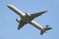 N19136 @ LFPG - Boeing 757-224, Take off Rwy 27L, Roissy Charles De Gaulle Airport (LFPG-CDG) - by Yves-Q