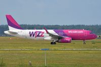 HA-LYM @ EHEH - Wizz A320 taxying to the runway - by FerryPNL