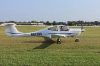 N672DS @ KOSH - Diamond DA-40