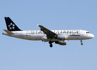 D-AIPC @ LEBL - Landing rwy 25R in Star Allinace c/s - by Shunn311