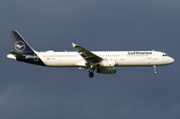 D-AISP @ LOWW - Lufthansa Airbus A321 - by Thomas Ramgraber