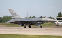 01-7050 @ KYIP - F-16CJ