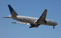 N214UA @ KORD - United