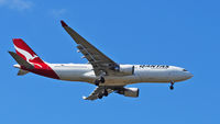 VH-ZND @ YPPH - Boeing 787-9. Qantas VH-ZND, final runway 21, YPPH, 240519. - by kurtfinger