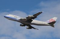 B-18711 @ KORD - Boeing 747-409F/SCD