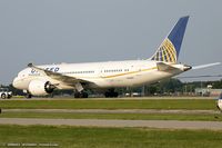 N45905 @ KOSH - Boeing 787-8 Dreamliner - United Airlines  C/N 34825, N45905 - by Dariusz Jezewski www.FotoDj.com