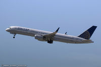 N21108 @ KEWR - Boeing 757-224 - United Airlines  C/N 27298, N21108 - by Dariusz Jezewski www.FotoDj.com