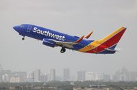 N729SW @ KFLL - Southwest - by Florida Metal