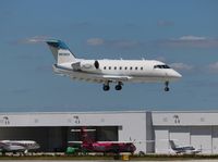 N828KD @ KFLL - Challenger 604