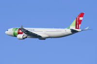CS-TOG @ LOWW - TAP Air Portugal Airbus A330-200 - by Thomas Ramgraber