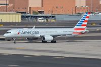 N204UW @ KPHX - American B752 taxying from the terminal area - by FerryPNL