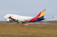 HL7618 @ LOWW - Asiana Airlines Cargo Boeing 747-400(BDSF) - by Thomas Ramgraber