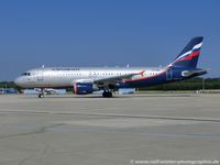 VP-BQW @ EDDK - Airbus A320-214 - SU AFL Aeroflot 'V. Vereshchagin  ?. ?????????' - 2947 - VP-BQW - 13.09.2016 - CGN - by Ralf Winter