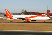 G-UZMD @ LOWS - easyJet Airline Airbus A321N - by Thomas Ramgraber