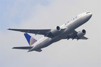 N221UA @ LFPG - Boeing 777-222, Take off rwy 06R, Roissy Charles De Gaulle airport (LFPG-CDG) - by Yves-Q