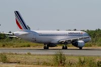 F-GKXU @ LFBD - Airbus A320-214, Lining up rwy 05, Bordeaux Mérignac airport (LFBD-BOD) - by Yves-Q