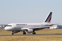 F-GRXB @ LFBD - Airbus A319-111, Taxiing to holding point rwy 05, Bordeaux Mérignac airport (LFBD-BOD) - by Yves-Q
