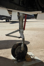 53-2275 @ RIV - ving landing gear - by olivier Cortot