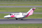 OE-FMU @ LOWW - Pink Sparrow Cessna 525 - by Andreas Ranner