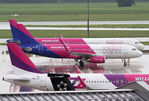 HA-LYQ @ LOWW - Wizzair A320 - by Andreas Ranner