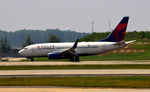 N303DQ @ KATL - Landing Atlanta - by Ronald Barker