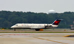N979EV @ KATL - Landing Atlanta - by Ronald Barker