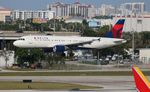 N348NW @ KFLL - FLL 2018 - by Florida Metal