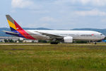 HL7700 @ BTS - Asiana Airlines - by Chris Jilli