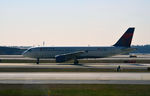 N332NW @ KATL - Taxi Atlanta - by Ronald Barker