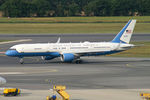 98-0001 @ LOWW - USA - Air Force VC-32A (Boeing 757-2G4(WL) - by Thomas Ramgraber
