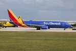 N8547V @ KFLL - WN 737-800 - by Florida Metal