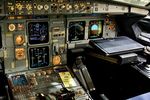 N417UA @ SFO - Flightdeck SFO 2020. - by Clayton Eddy