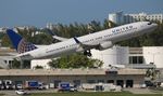 N53441 @ KFLL - United 737-924 - by Florida Metal