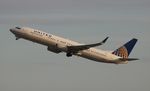 N66828 @ KLAX - United 737-924