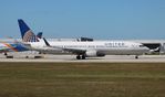 N68817 @ KFLL - United 737-924 - by Florida Metal