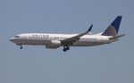 N76508 @ KLAX - United 737-824 - by Florida Metal