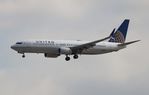 N79521 @ KLAX - United 737-824 - by Florida Metal