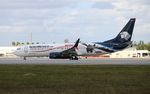 XA-AMJ @ KMIA - Aeromexico 737-800