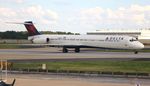 N916DL @ KATL - ATL spotting 2015 - by Florida Metal