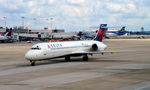 N967AT @ KATL - Taxi Atlanta - by Ronald Barker