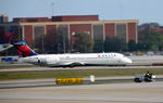 N895AT @ KATL - Taxi Atlanta - by Ronald Barker