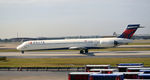 N925DN @ KATL - Taxi Atlanta - by Ronald Barker