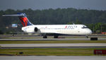 N954AT @ KATL - Taxi Atlanta - by Ronald Barker