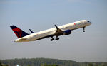 N6706Q @ KATL - Takeoff Atlanta - by Ronald Barker