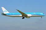 PH-BHA @ EHAM - Arrival of KLM B789 - by FerryPNL